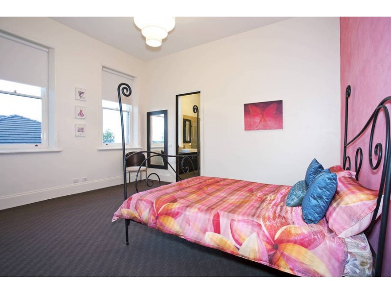 271 Pakington Street, Newtown VIC 3220