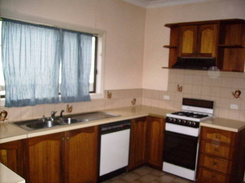 52 Crofton St, Geelong West VIC 3218