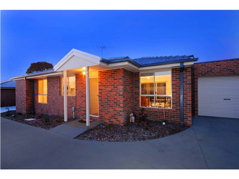 2/25 Clarke Ave, Belmont VIC 3216