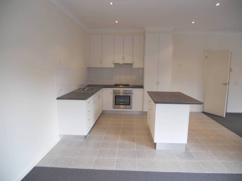 1/174 Church Street, Hamlyn Heights VIC 3215