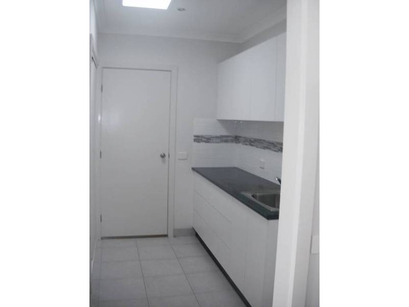 2/71 Thorburn Dve, Bell Park VIC 3215