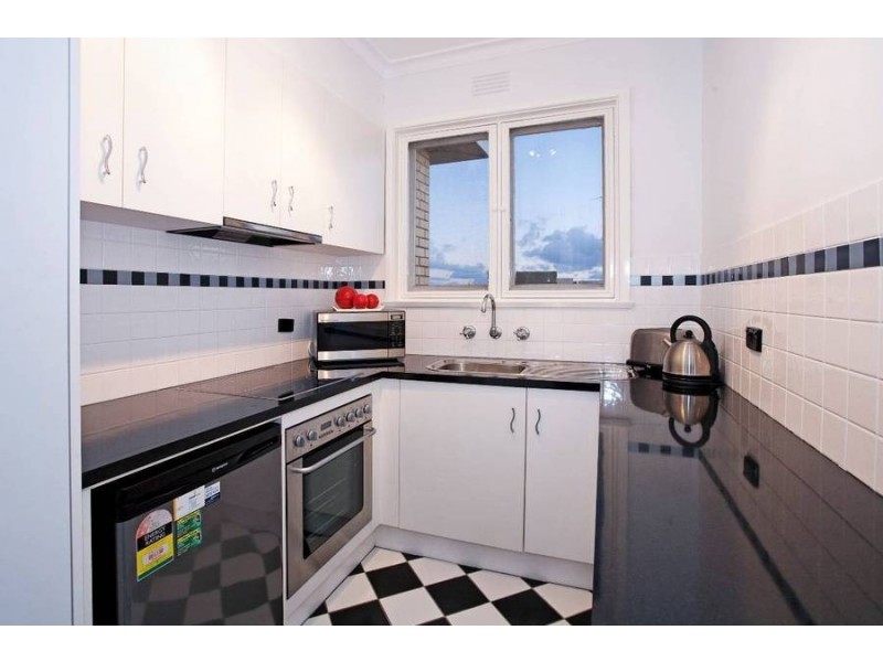 10/17A The Esplanade, Geelong VIC 3220