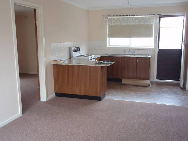 3/2B Bonview Ave, Herne Hill VIC 3218