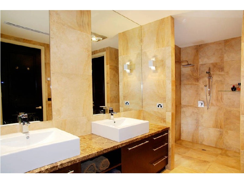 211b Aberdeen Street, Newtown VIC 3220