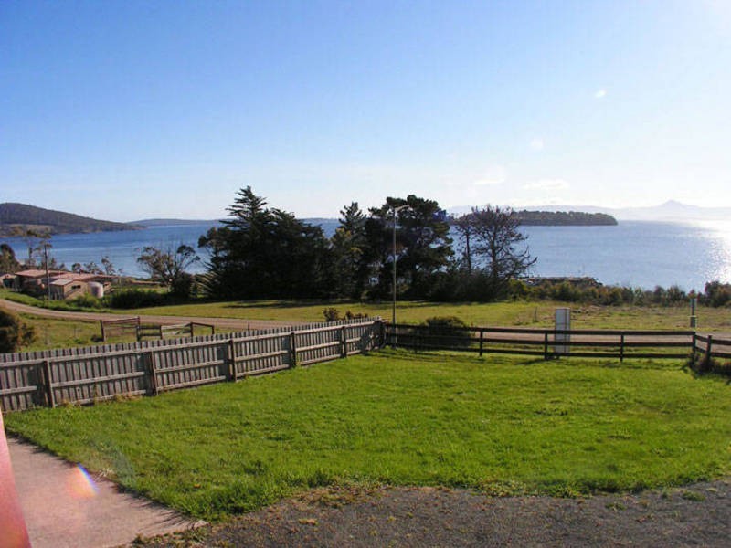 28 Ritchie Road, Alonnah TAS 7150