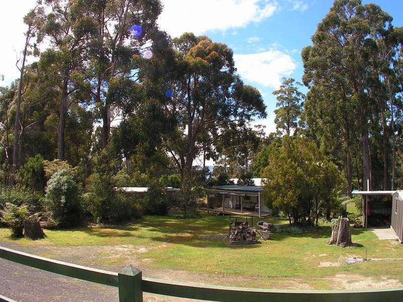 33 Seaview Road, Adventure Bay TAS 7150