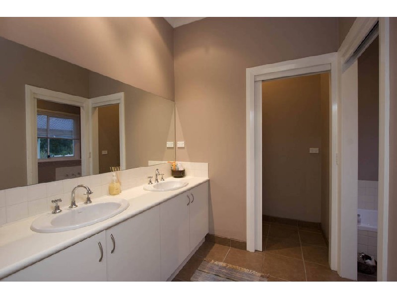 162 Main Street, Huonville TAS 7109