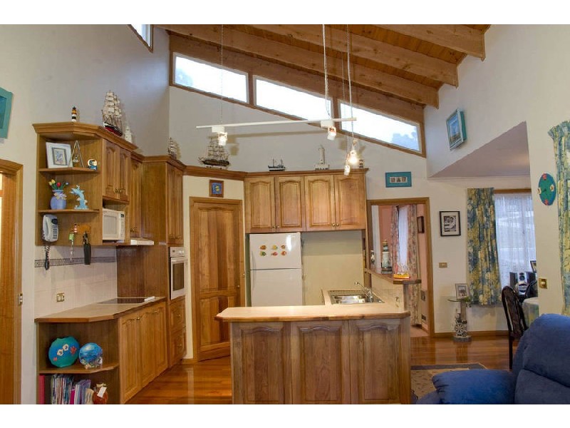 60 Tingira Road, Blackmans Bay TAS 7052