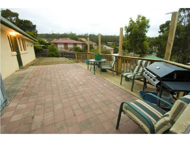 65 Hutchins Street, Kingston TAS 7050