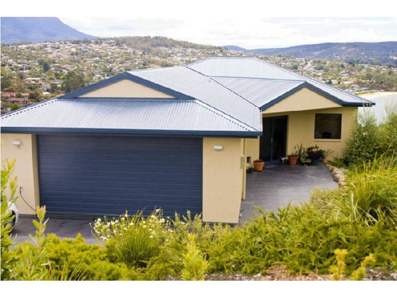 5 Liberty Court, Blackmans Bay TAS 7052