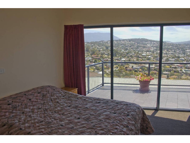 5 Liberty Court, Blackmans Bay TAS 7052