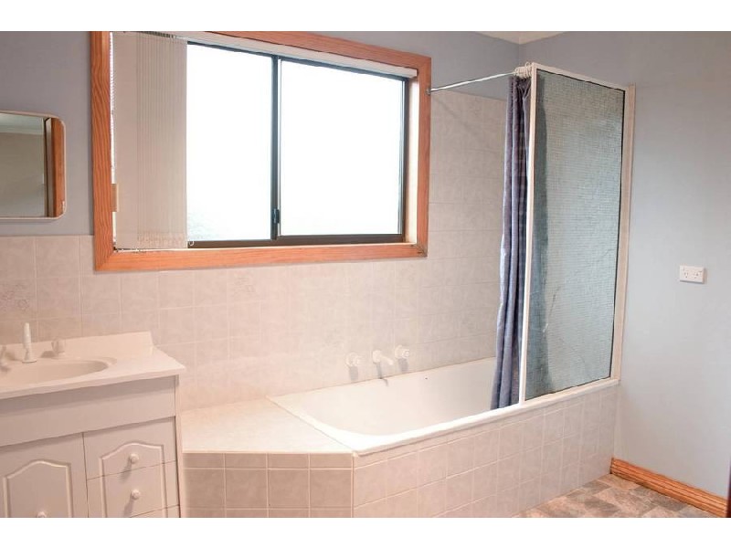 31 Cemetery Road, Dover TAS 7117