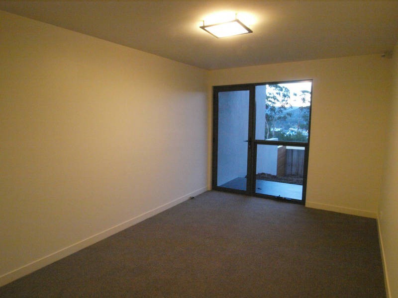 2/8-10 Jerrim Place, Kingston Beach TAS 7050