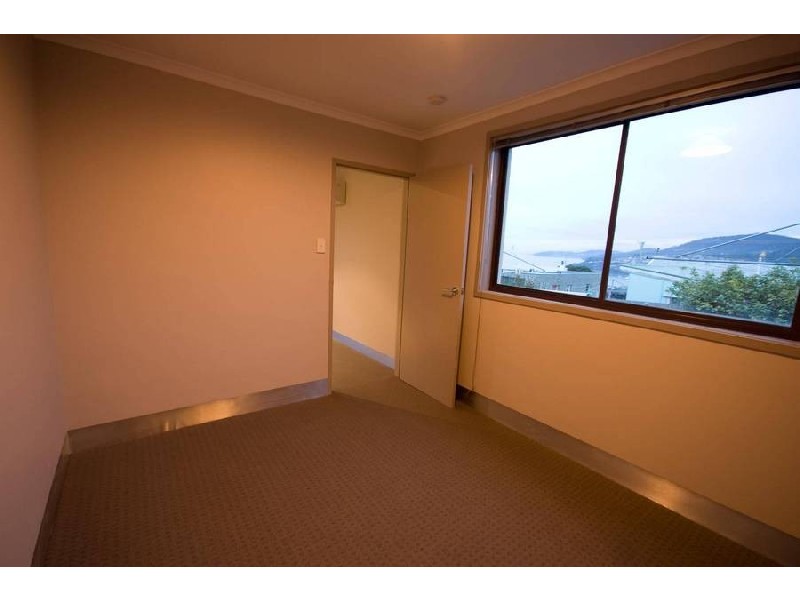 2/5 Melaleuca Drive, Blackmans Bay TAS 7052