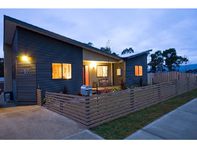 17 Staff Road, Electrona TAS 7054