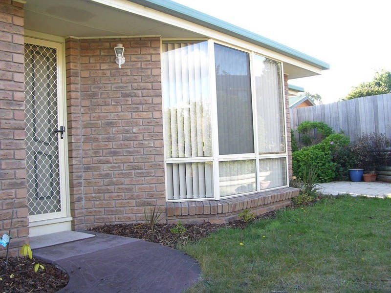 2/14 Grevillea Way, Kingston TAS 7050