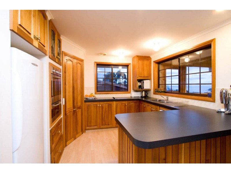 15 Hillside Drive, Blackmans Bay TAS 7052