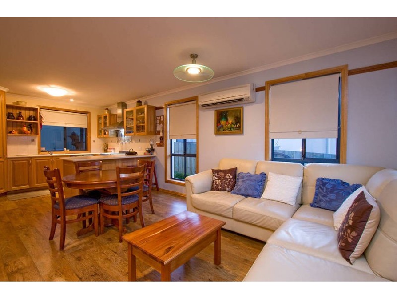 9 Beach Road, Margate TAS 7054