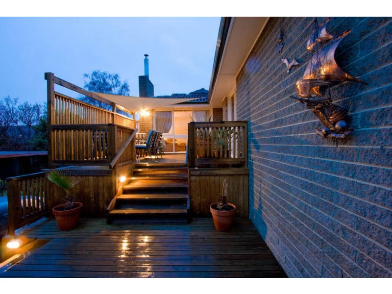 224 Roslyn Avenue, Blackmans Bay TAS 7052