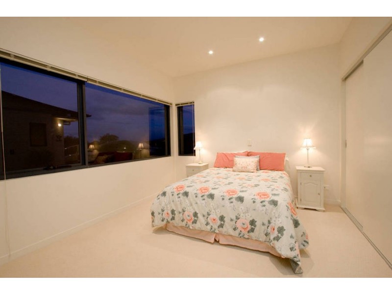 1/41 Suncoast Drive, Blackmans Bay TAS 7052