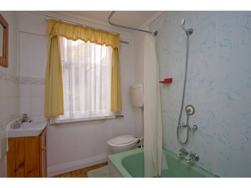 1,2 &3/7 Church Street, Kingston TAS 7050