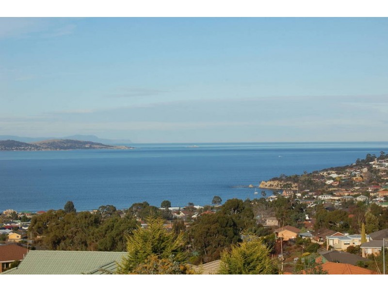36 Timbertop Drive, Blackmans Bay TAS 7052