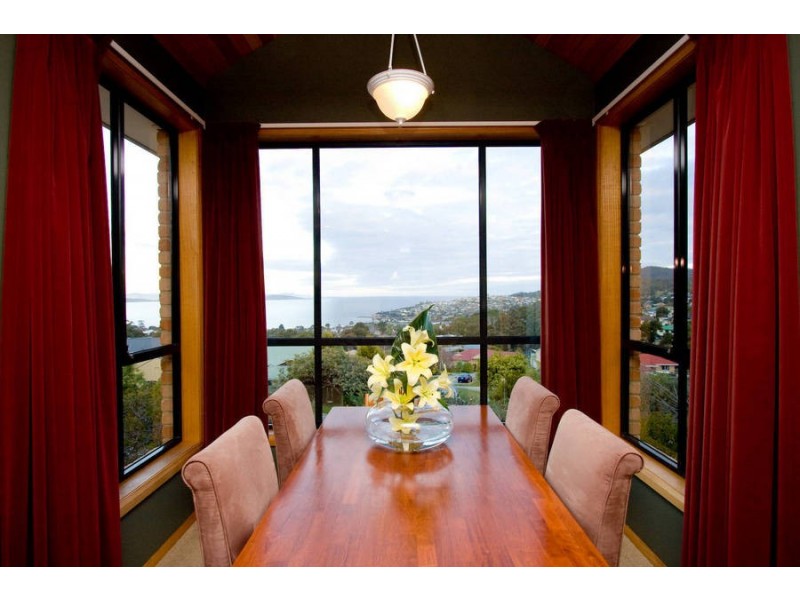 36 Timbertop Drive, Blackmans Bay TAS 7052