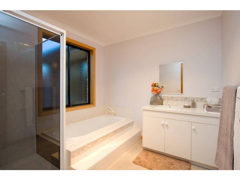 36 Timbertop Drive, Blackmans Bay TAS 7052