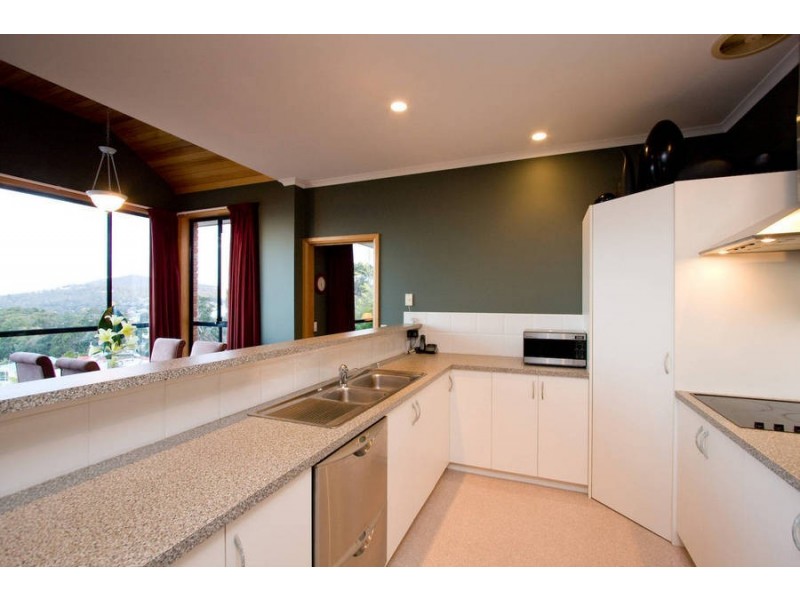 36 Timbertop Drive, Blackmans Bay TAS 7052