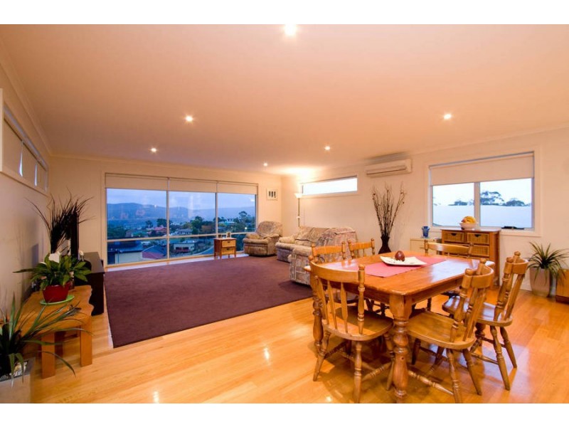 9 Carnation Terrace, Kingston TAS 7050