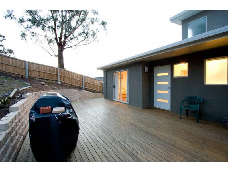 9 Carnation Terrace, Kingston TAS 7050