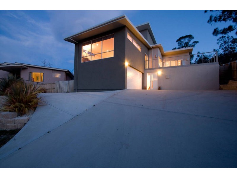 9 Carnation Terrace, Kingston TAS 7050