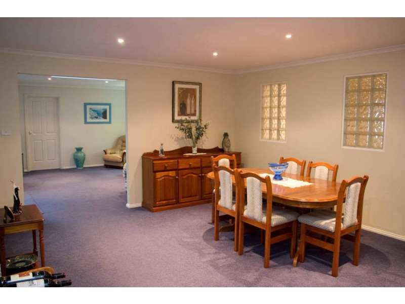 15 Burwood Drive, Blackmans Bay TAS 7052