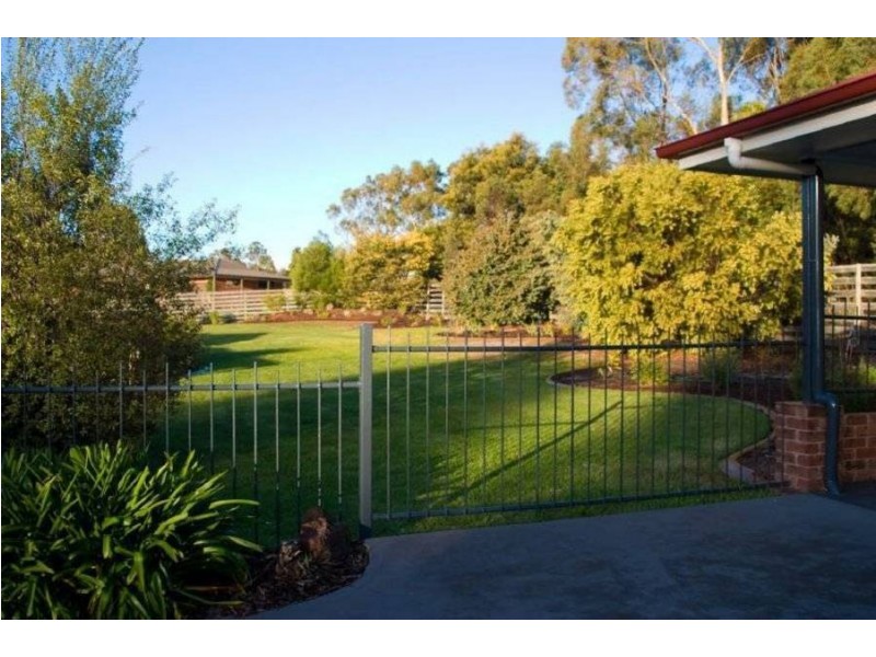 15 Burwood Drive, Blackmans Bay TAS 7052