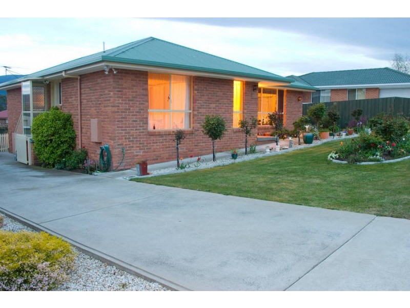 6 Antonio Court, Kingston TAS 7050