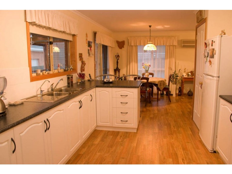 6 Antonio Court, Kingston TAS 7050