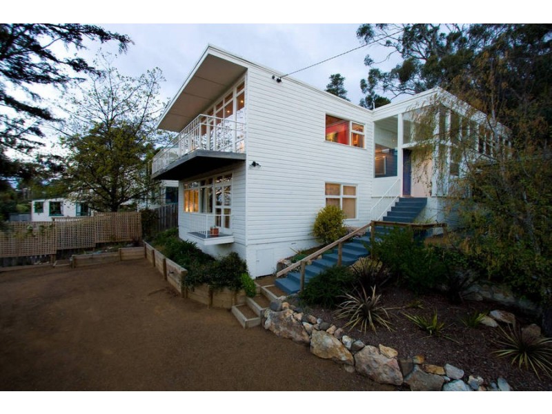 70 Beach Road, Kingston Beach TAS 7050