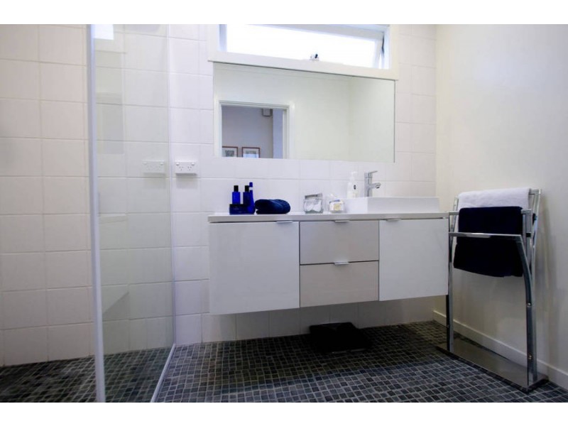 70 Beach Road, Kingston Beach TAS 7050
