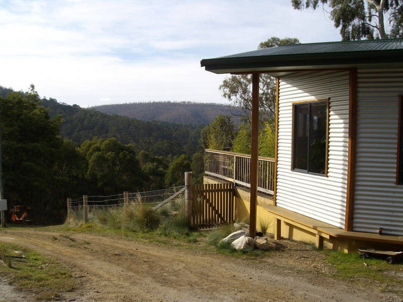 64 Manuka Rd, Oyster Cove TAS 7150