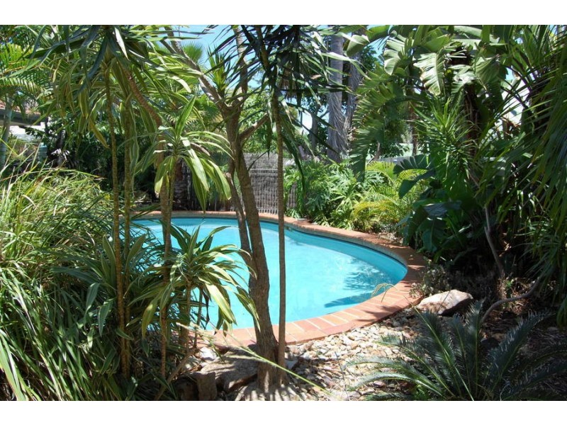 9 Orcades St, Sunrise Beach QLD 4567