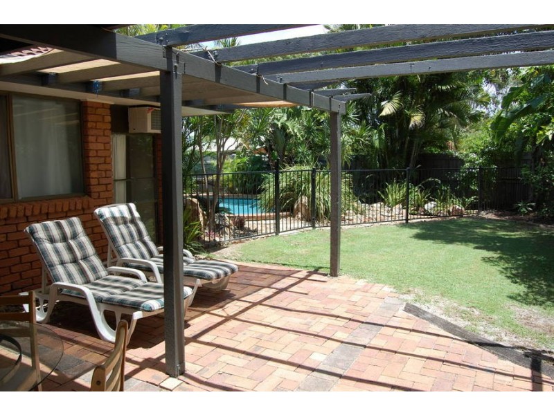 9 Orcades St, Sunrise Beach QLD 4567