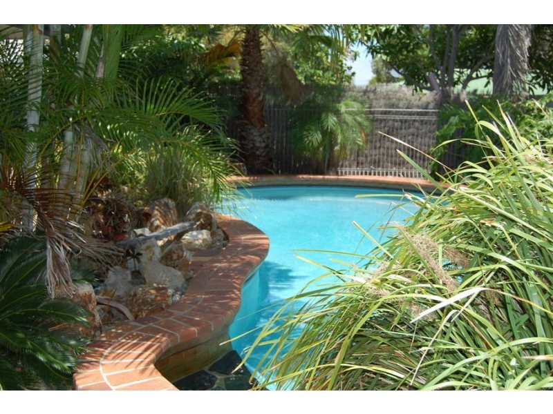 9 Orcades St, Sunrise Beach QLD 4567