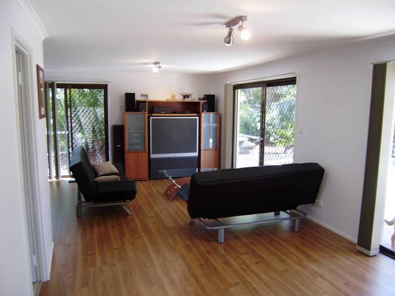 9 Girraweem Street, Warana QLD 4575