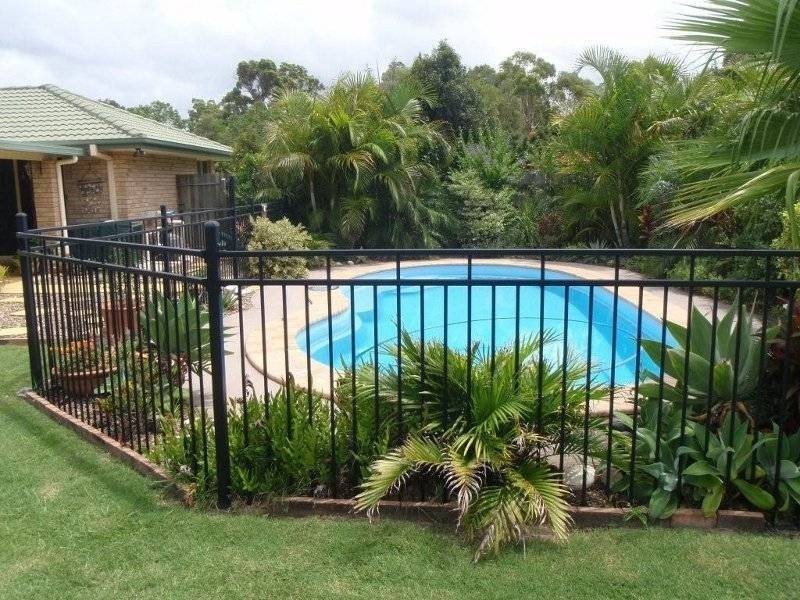 19 Phar Lap Court, Little Mountain QLD 4551