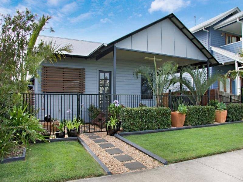 30 Lakedrive Cres, Mount Coolum QLD 4573