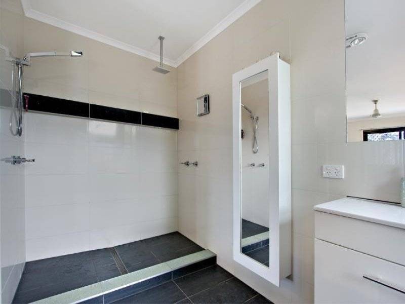 30 Lakedrive Cres, Mount Coolum QLD 4573