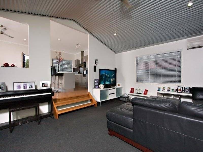 30 Lakedrive Cres, Mount Coolum QLD 4573