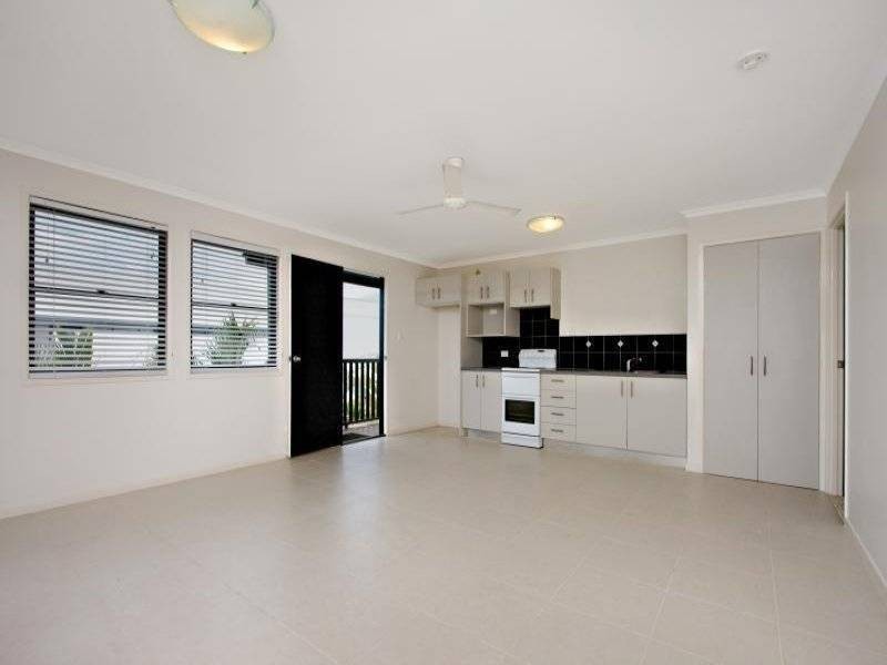 30 Lakedrive Cres, Mount Coolum QLD 4573