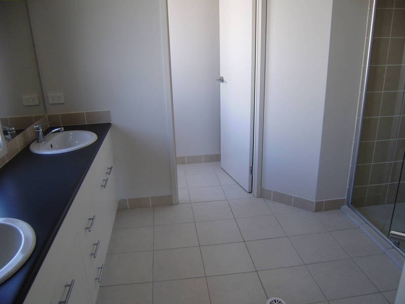 Augustine Heights QLD 4300