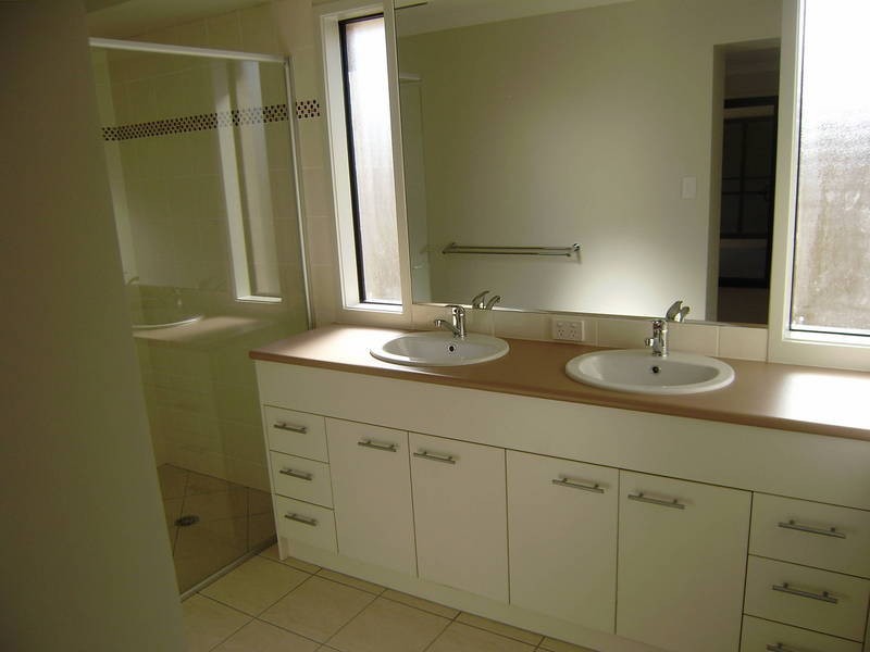 Augustine Heights QLD 4300